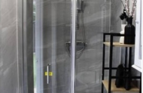 Newport Pagnell Apartment | Mini Cosy Studio Flat Milton Keynes