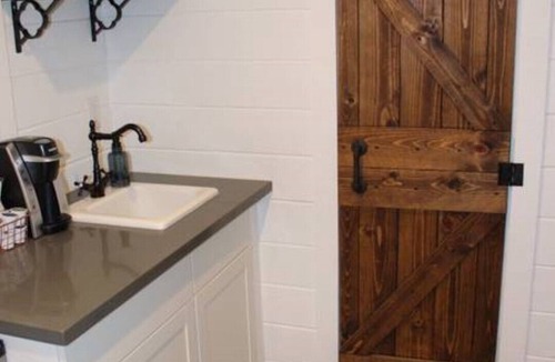 Orderville House | Mini farmhouse style container Homes #3