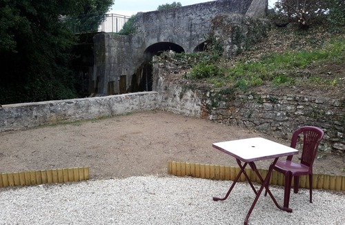 Bonny-sur-Loire Apartment | Mini gîte, studette