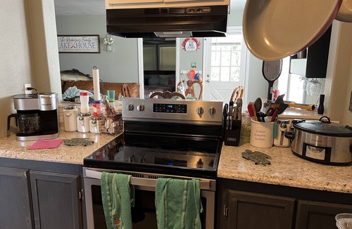 Lakeside Cottage | Mini Getaway