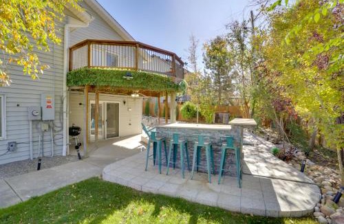 Brighton House | Mini Golf & Hot Tub! Group Retreat in Brighton