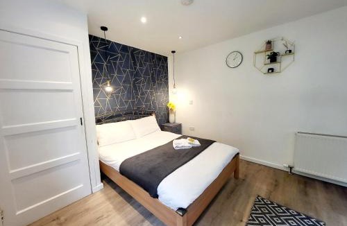 Hamilton House | Mini hotel with home facilities in Hamilton West