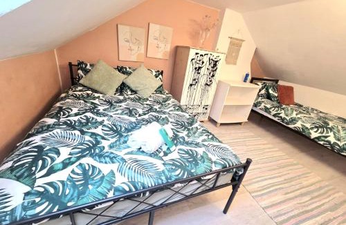 Hamilton House | Mini hotel with home facilities in Hamilton West