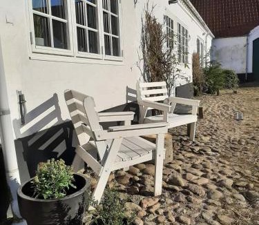 Baring Apartment | Mini-lejlighed med køkken - deler bad og toilet med nabolejlighed 2