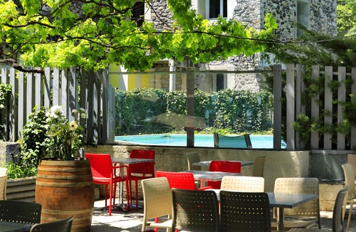 Saint-Thome Cottage | mini loft cozy puppy