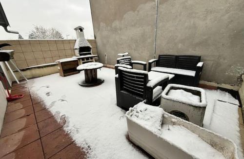 Audincourt Apartment | Mini-Loft, terrasse 24m2, Internet Haut-débit, garage privé et place de parking