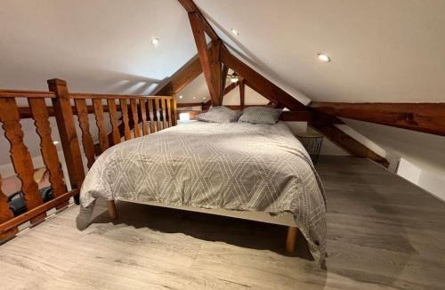 Audincourt Apartment | Mini-Loft, terrasse 24m2, Internet Haut-débit, garage privé et place de parking