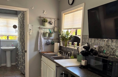 DeLand Apartment | Mini Monarch 🦋 Cabina