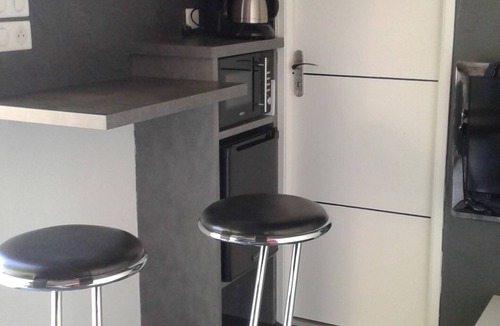 Salles-la-Source Apartment | Mini panorama studio with pool