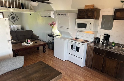 Wichita Falls Cabin | Mini Sheshed