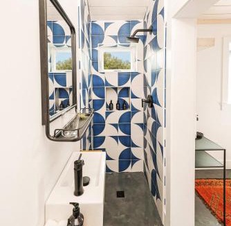 Stinson Beach House | Mini Shortboard Room with a Queen Bed