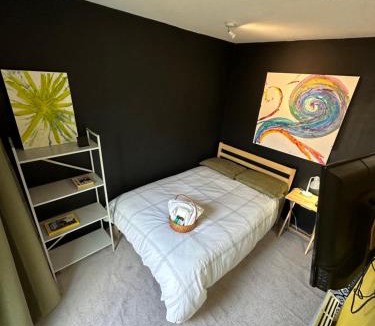 Filton Apartment | Mini Studio with Private Patio and Free Parking