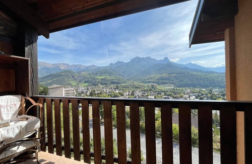 Barcelonnette Apartment | Mini T2 Duplex in Barcelonnette, perfect for 4
