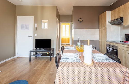 Saint-Coulomb Apartment | Minihic - appartement avec jardin