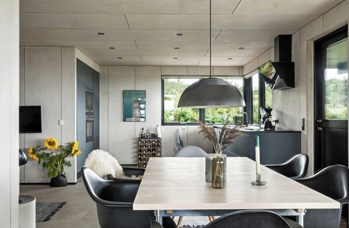 Knebel House | Minimalist cottage with stunning sea view