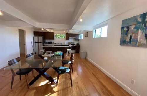 Chabot Park Apartment | Minimalist Zen Overlooking