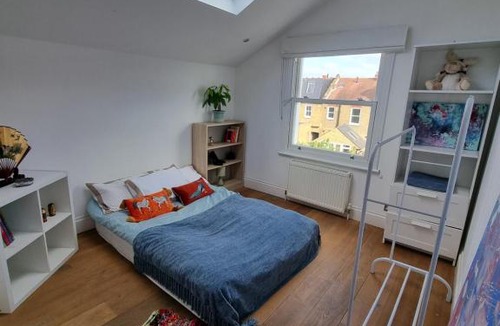 Munster House | Minka's Art House