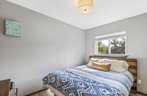 Grayland House | Minke Condo