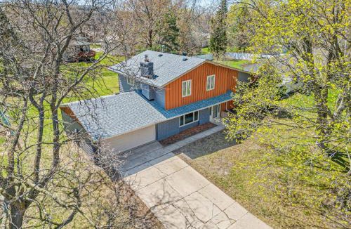 Apple Valley House | Minne-Getaway, Designer Stay South Of The River