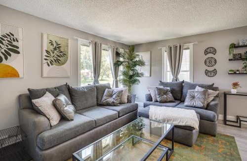 Golden Valley House | Minneapolis Home: Mins From US Bank Stadium & More