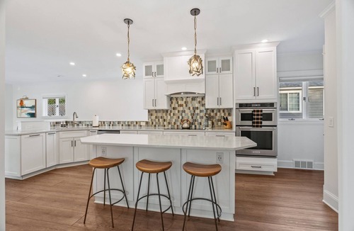 White Bear Lake House | MINNeSTAY* Featherstone