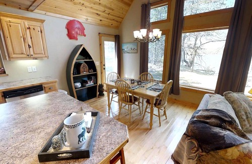 Litchfield Cabin | MINNeSTAY* Lakefront Hideaway