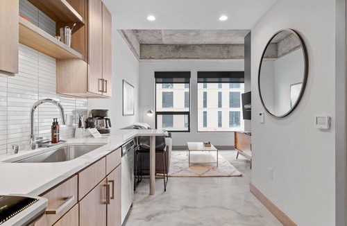 Warehouse District Apartment | MINNeSTAY* Sable 203 | North Loop | Target Center