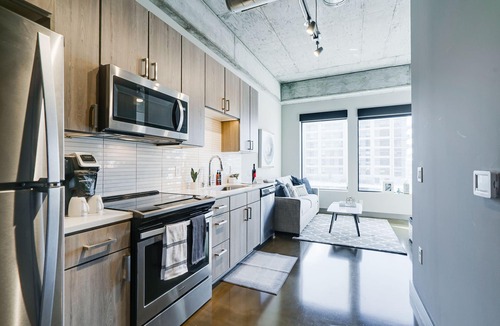 Warehouse District Apartment | MINNeSTAY* Sable 206 - Alcove | North Loop | Target Center
