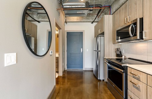 Warehouse District Apartment | MINNeSTAY* Sable 308 | North Loop | Target Center