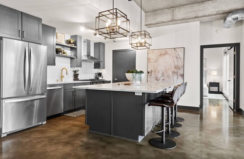 Warehouse District Apartment | MINNeSTAY* Sable 902 - Penthouse | North Loop | Target Center