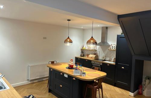 Doncaster House | Minneymoor lodge