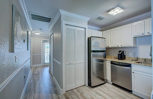 Siesta Key Village Condo | Minorga in Siesta Key Village