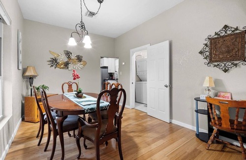 Near East Side House | *Mins 2 Alamo Ranch Hospital & River Center Mall *