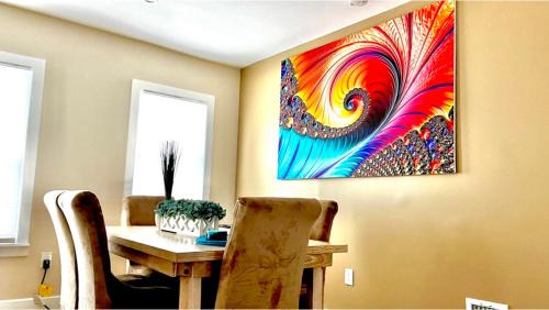 Springfield Apartment | MIns from MGM and Museums