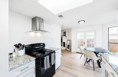 Tanglewood Forest House | Mins to Austin most iconic eateries/bars/places!