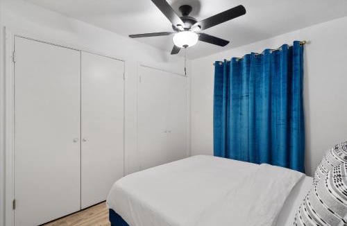 West Campus Apartment | Mins to Downtown Luxury 2BR & Arcade