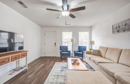 University District House | Mins to Downtown & U of Memphis! High Point Duet 2