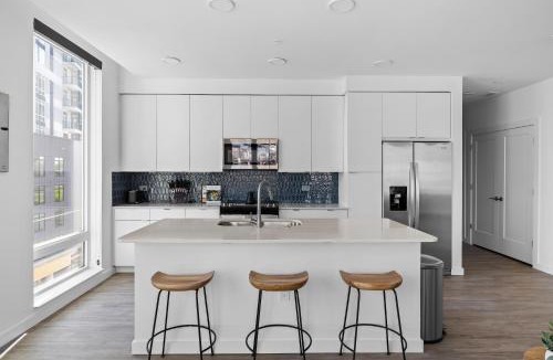 The Gulch Apartment | Mint House Nashville - The Gulch - Division St