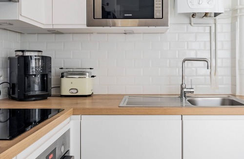 Saint-Ouen Apartment | Mint Infusions, by Veeve