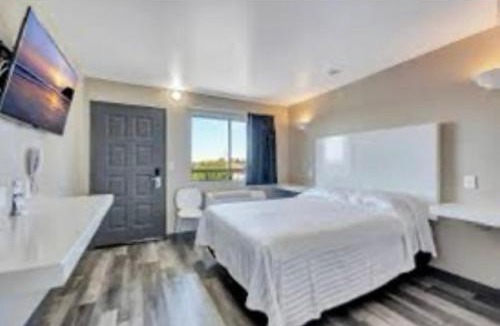 Rock Springs Apartment | Mint motel