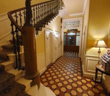 Newington House | Minto House