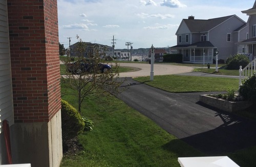 York Beach House | Minute walk from Long Sands Beach