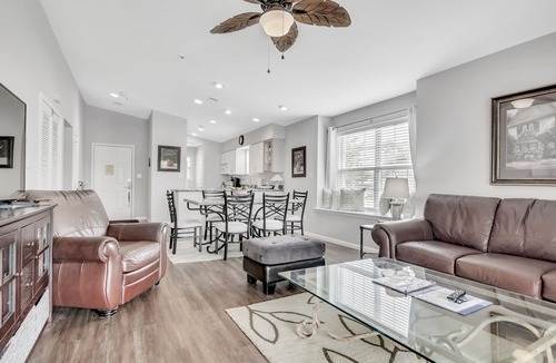 Branson Condo | Minutes from Downtown Branson! So Many Amazing Amenities! Clean and Cozy! 2BD