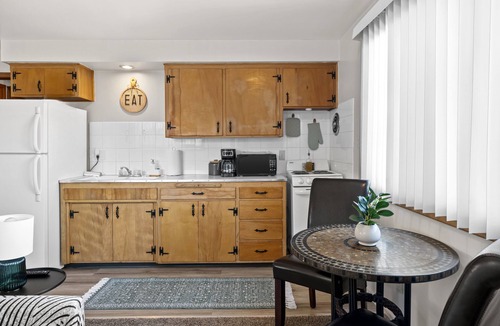 Cliff - Cannon Apartment | Minutes from Downtown- Podium, Arena, Riverfront