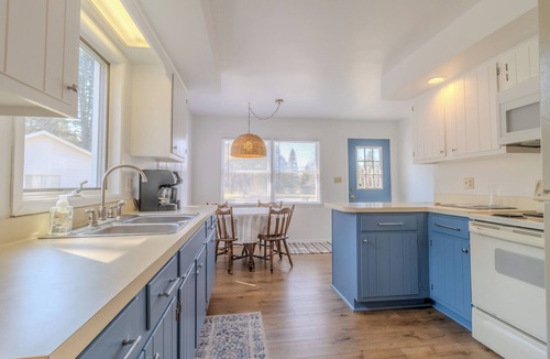Rapid City House | Minutes from Elk and Torch Lake - Lakeside Acres