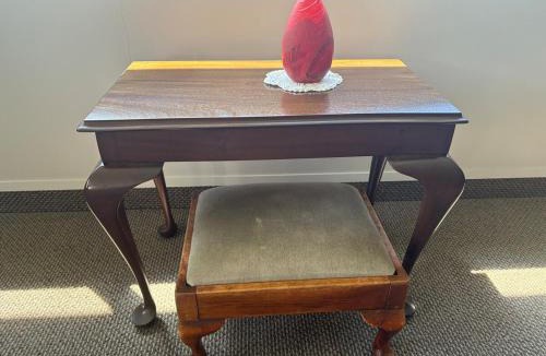 Taradale House | Minutes from Mission