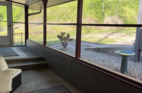 Proctor House | Minutes from the Illinois River, Welcome to Native Springs!