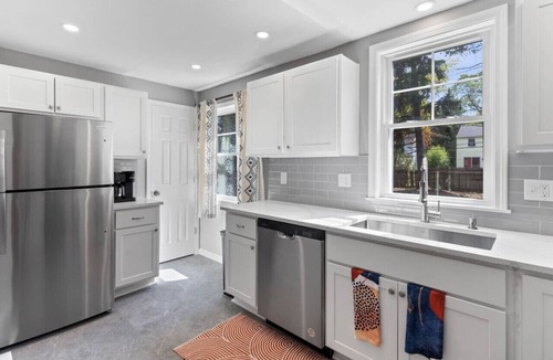 Rochester House | Minutes from UofR- Large 3BDRM!