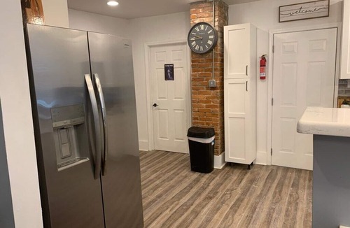 Uptown House | Minutes to Beale 4BR/3BA SFH