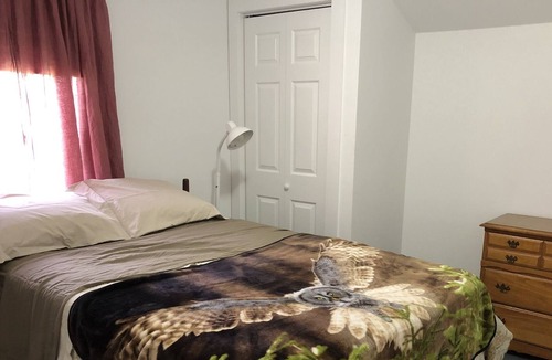 Etna House | Minutes to Cayuga Lake, Cornell, IC, museums and wineries